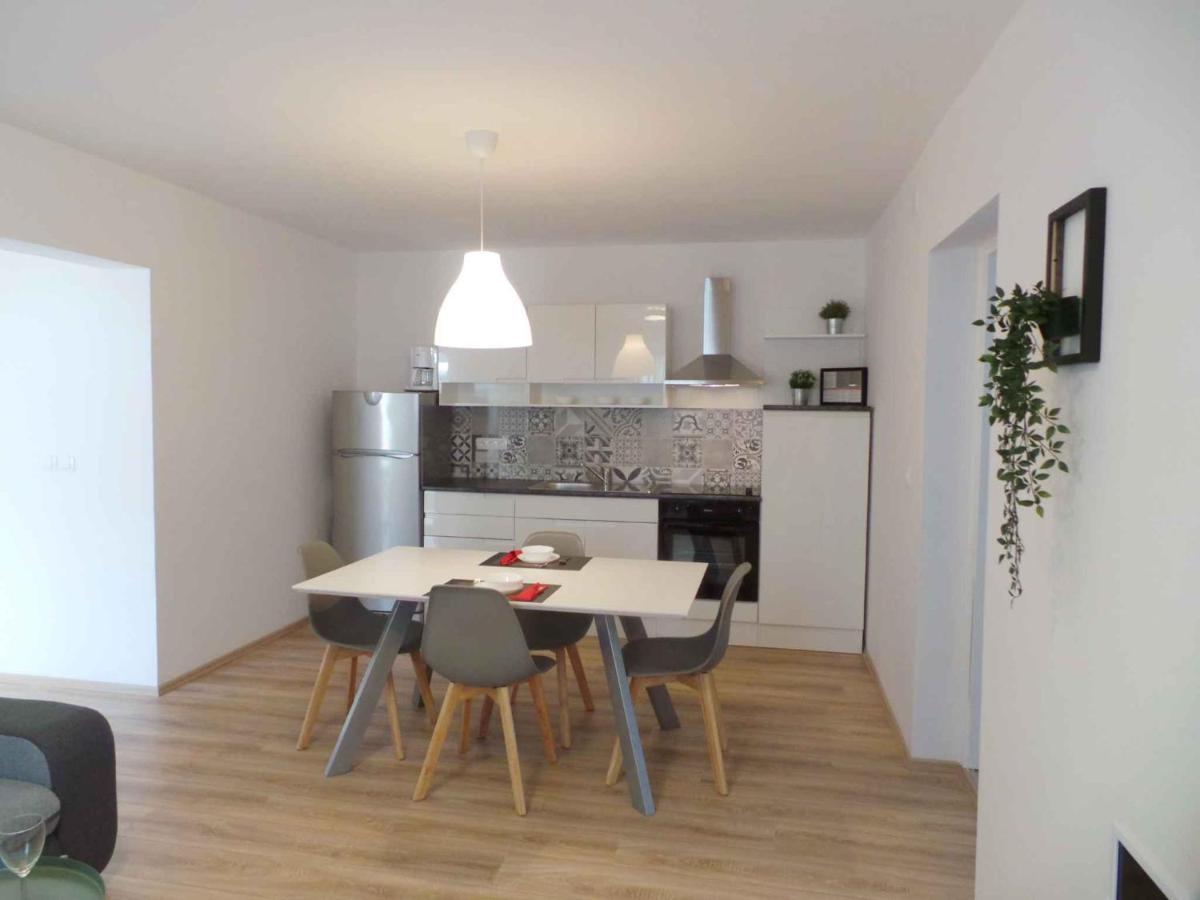 Apartments In Njivice/Insel Krk 34038 Ngoại thất bức ảnh