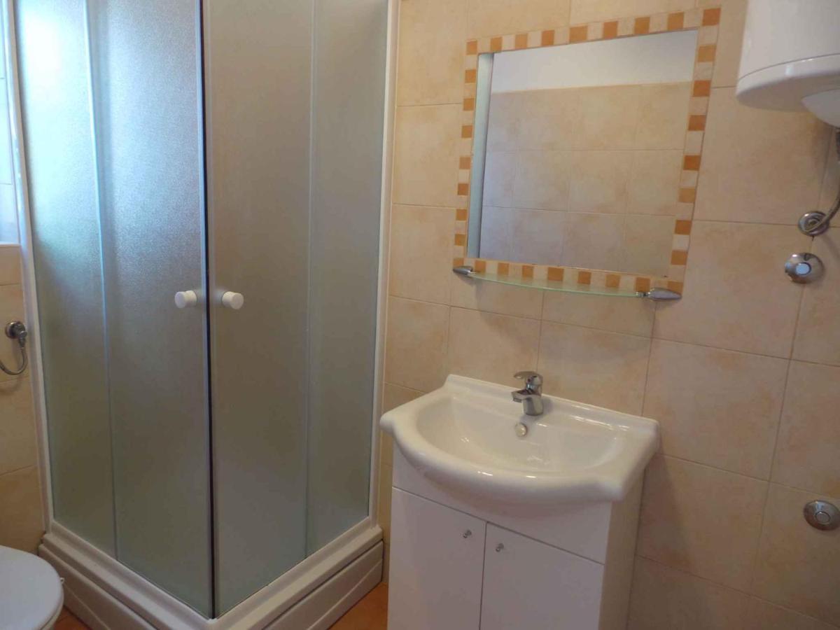 Apartments In Njivice/Insel Krk 34038 Ngoại thất bức ảnh