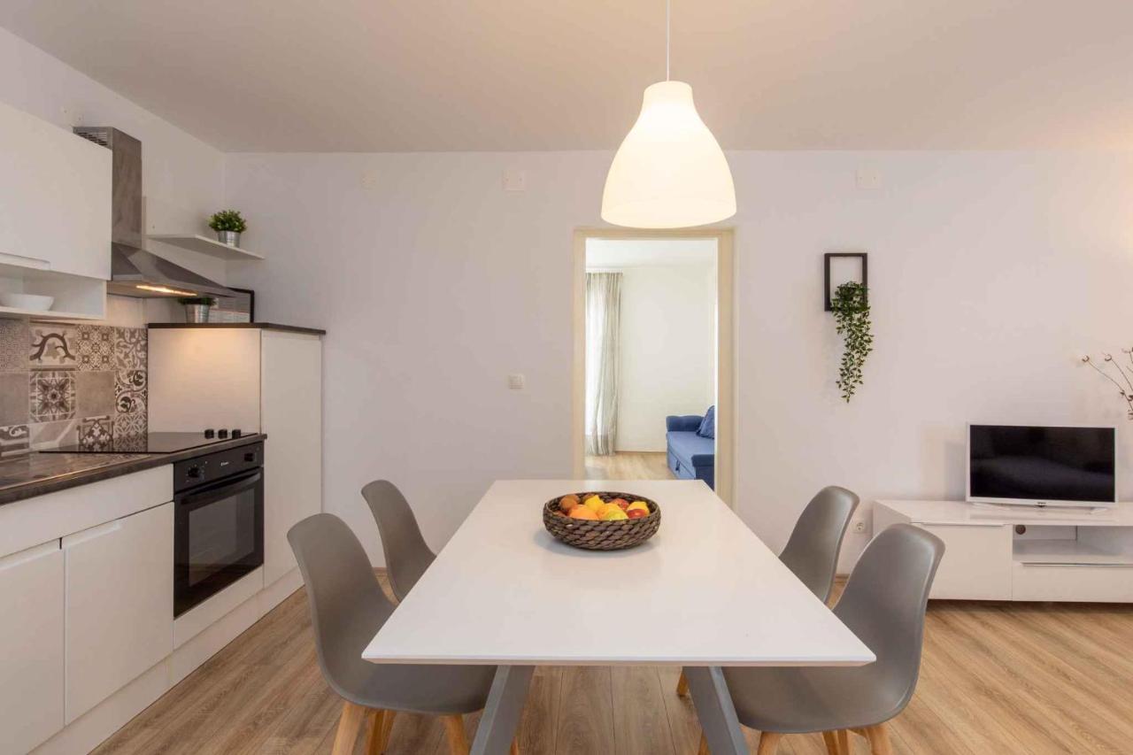 Apartments In Njivice/Insel Krk 34038 Ngoại thất bức ảnh