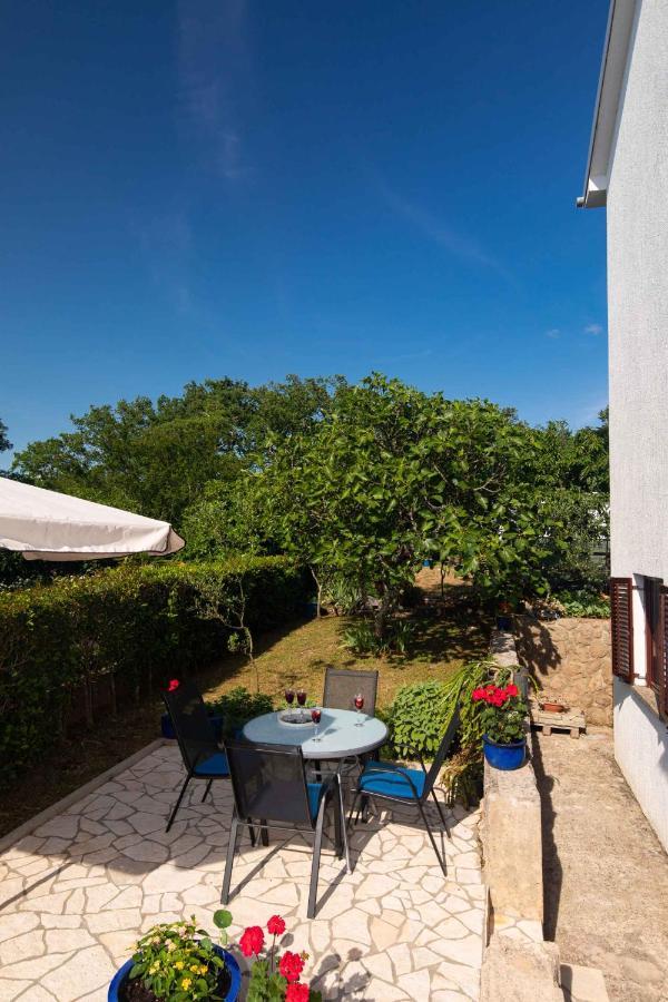 Apartments In Njivice/Insel Krk 34038 Ngoại thất bức ảnh